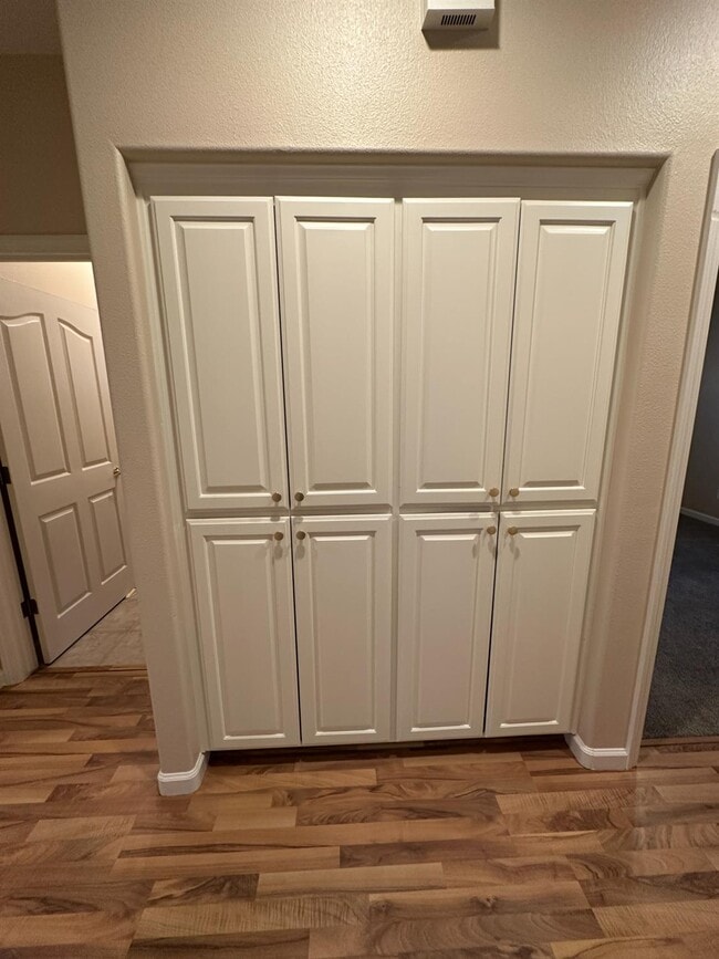 Building Photo - 535 W Decatur Ave