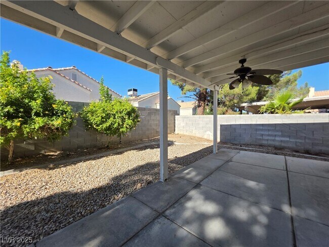 Building Photo - 8206 James Grayson Dr