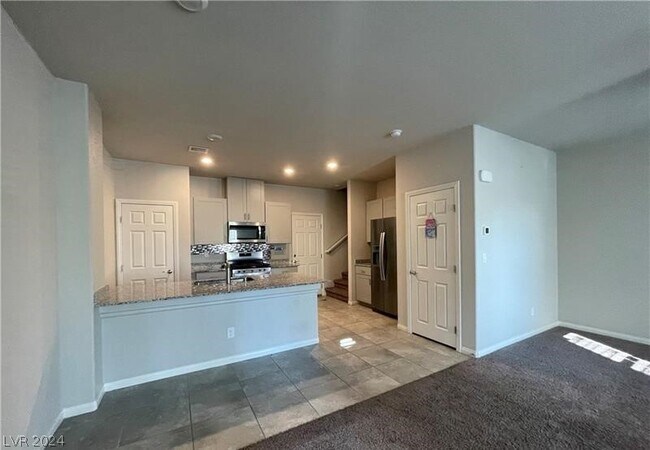 Primary Photo - 7441 Sunray Point St