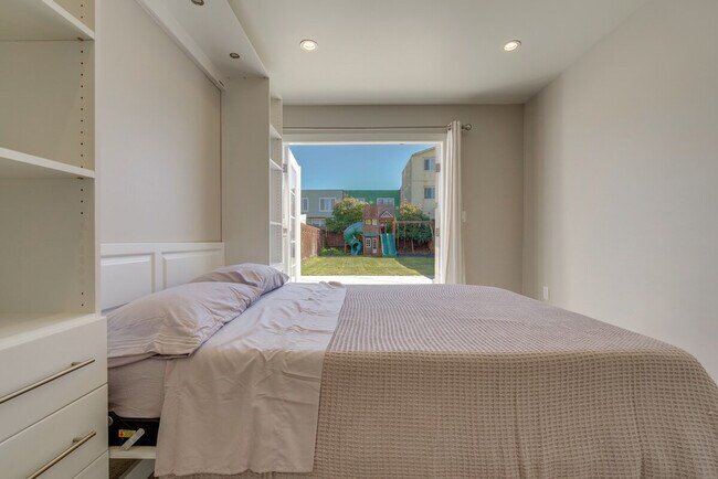 Building Photo - 1774 48th Ave