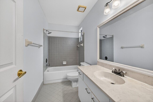 Building Photo - 191 NW 118th Dr