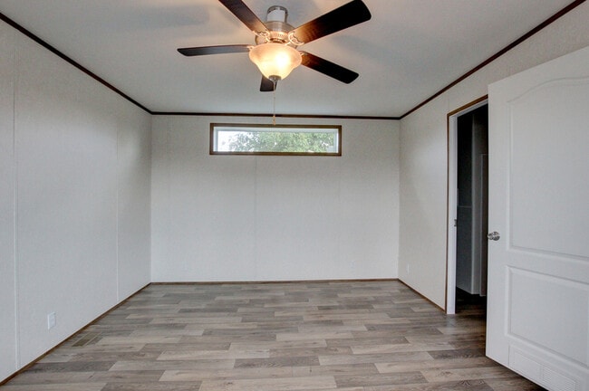 Building Photo - 295 Seays Rd