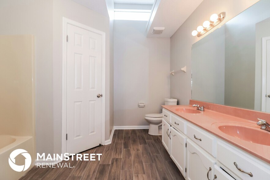 Building Photo - 5954 Chadwell Rd