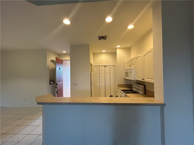 Building Photo - 4255 Liron Ave