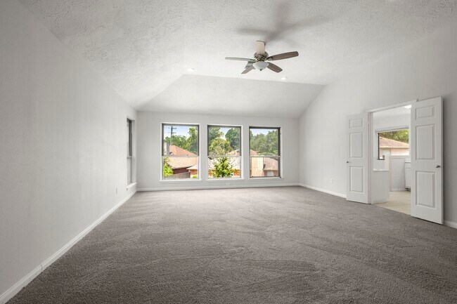 Building Photo - 16518 Elmwood Point Ln