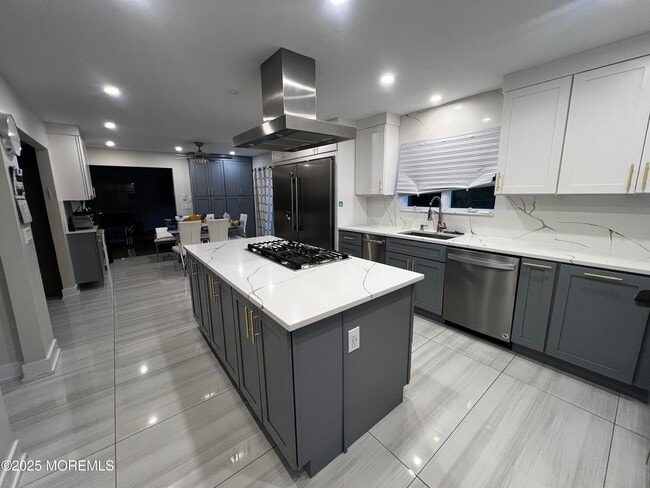 Building Photo - 799 Bowyer Ave