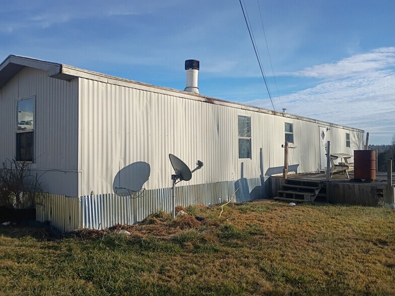 Building Photo - 112 Norris Ave SE