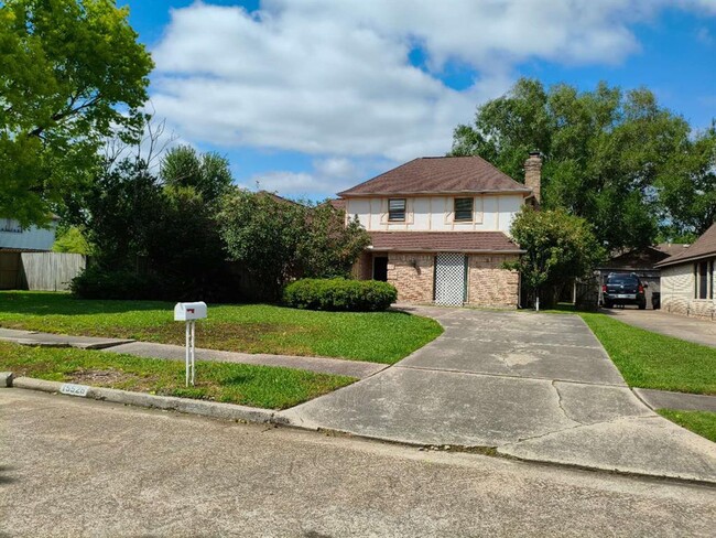Building Photo - 15526 Rio Plaza Dr