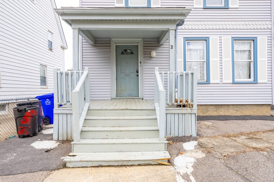 Building Photo - 31 Seattle St