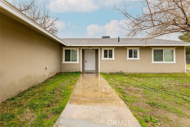 Building Photo - 9503 E Ave T 12