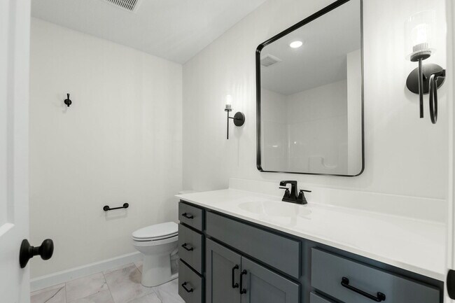 Building Photo - 5663 Ralph Dobbs Way