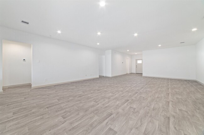 Building Photo - 1722 Windway Ct