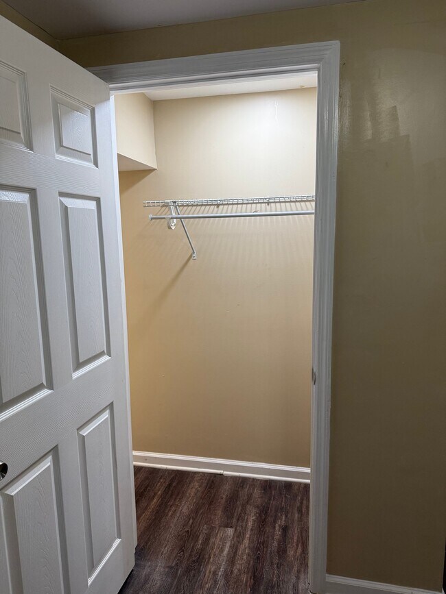 Building Photo - 3316 Cocoa Dr