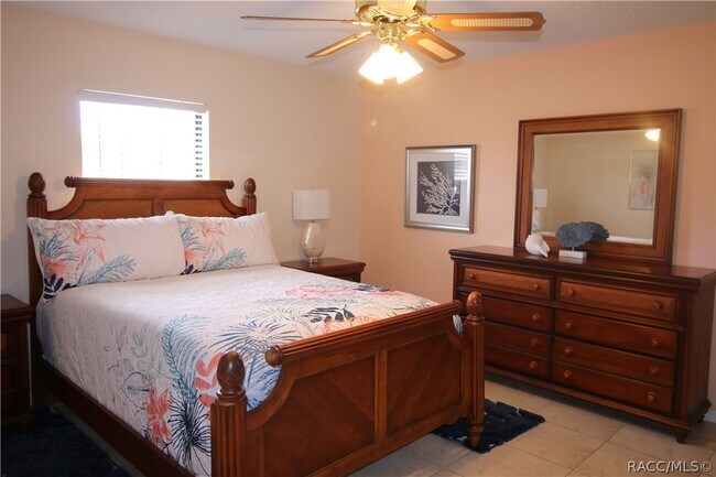 Building Photo - 908 Pritchard Island Rd