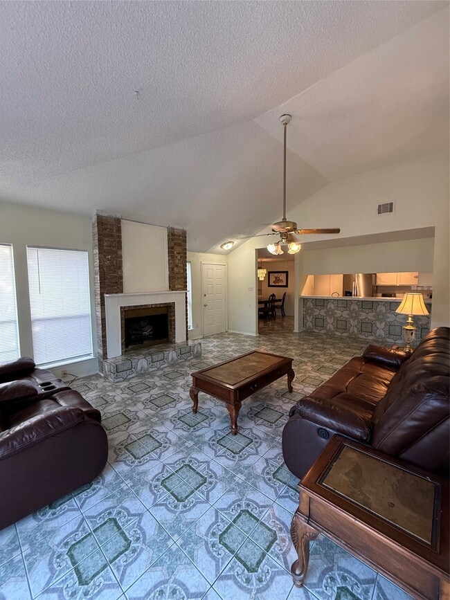 Building Photo - 9011 Ketchwood Dr