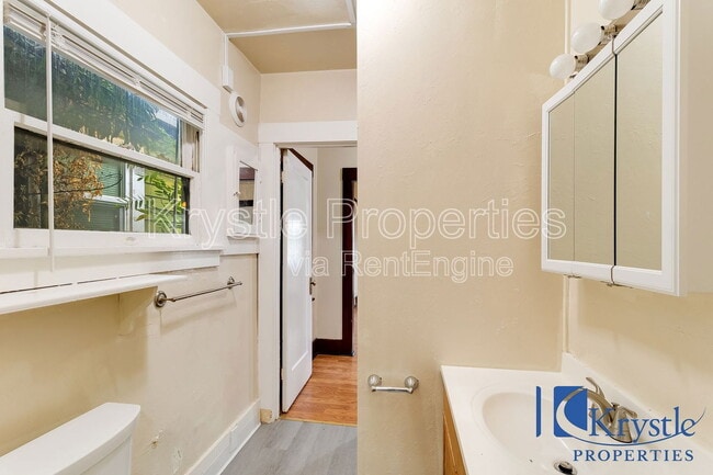 Building Photo - 126 Contra Costa St