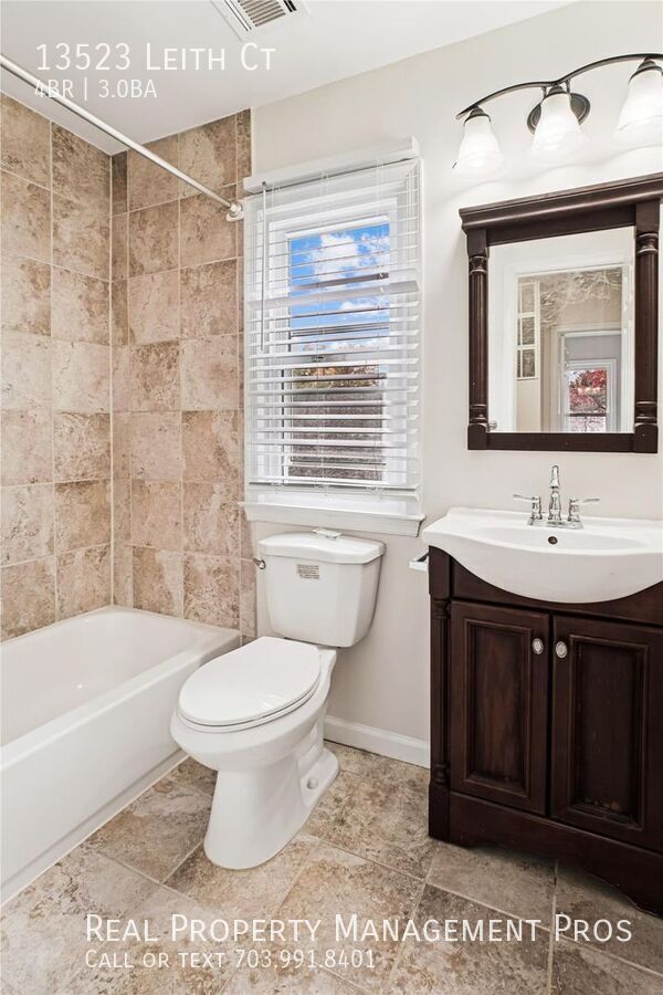 Building Photo - 13523 Leith Ct