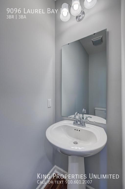 Building Photo - 9096 Laurel Bay Ln
