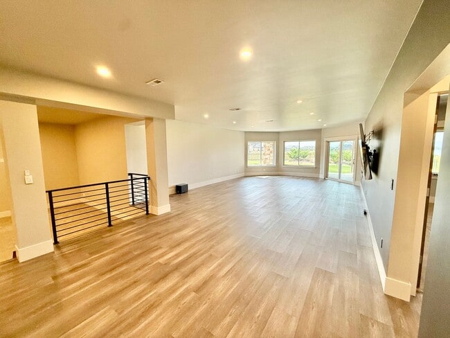 Building Photo - 2387 Harding Pk Ct