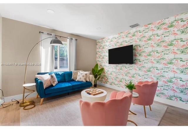 Primary Photo - 1345 NE 14th Ave