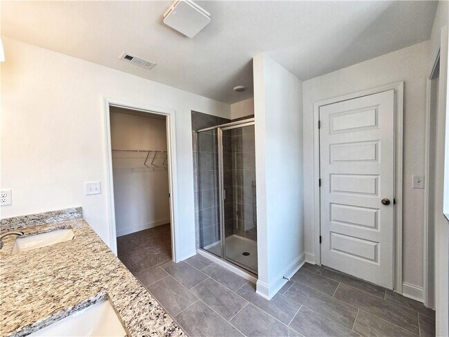 Building Photo - 7372 Rocklin Ln