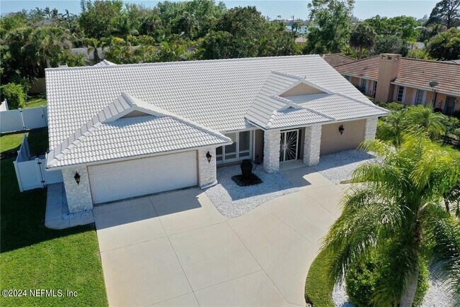 Primary Photo - 405 Waterside Ln