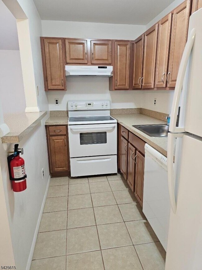 Building Photo - 20 Delar Pkwy