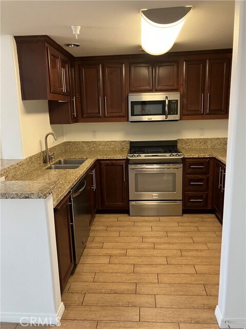 Building Photo - 11925 Kling St