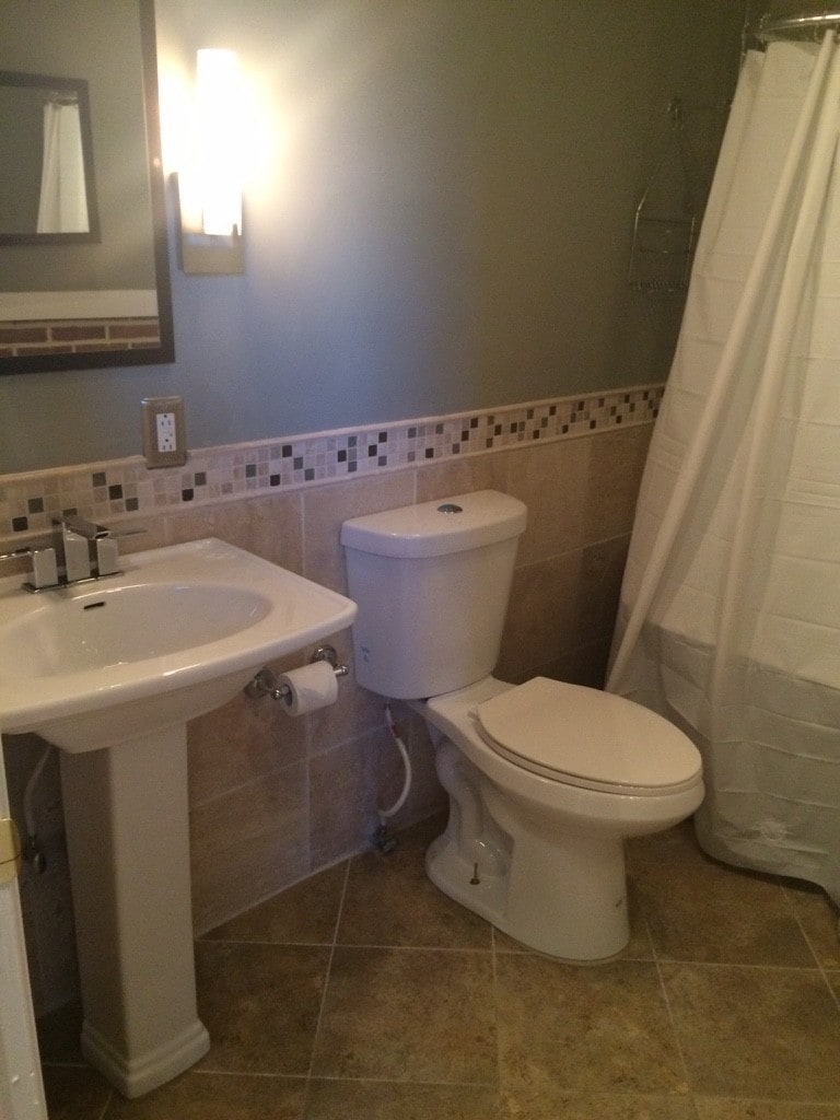 Bathroom - 1340 S Hanover St