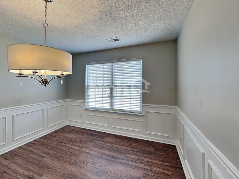 Building Photo - 4103 Hunters Trail Dr