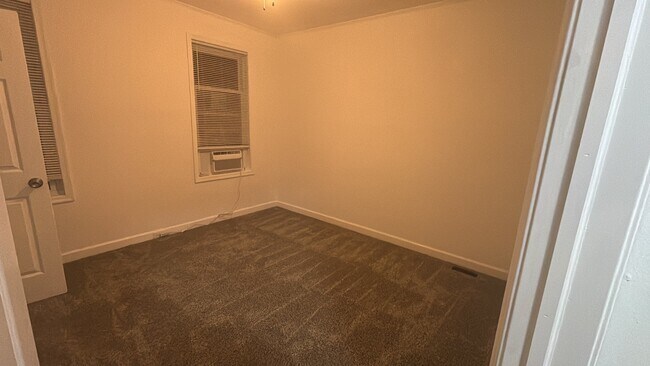 Building Photo - 635 N Highland Ave