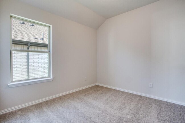 Building Photo - 1628 Cherington Ln
