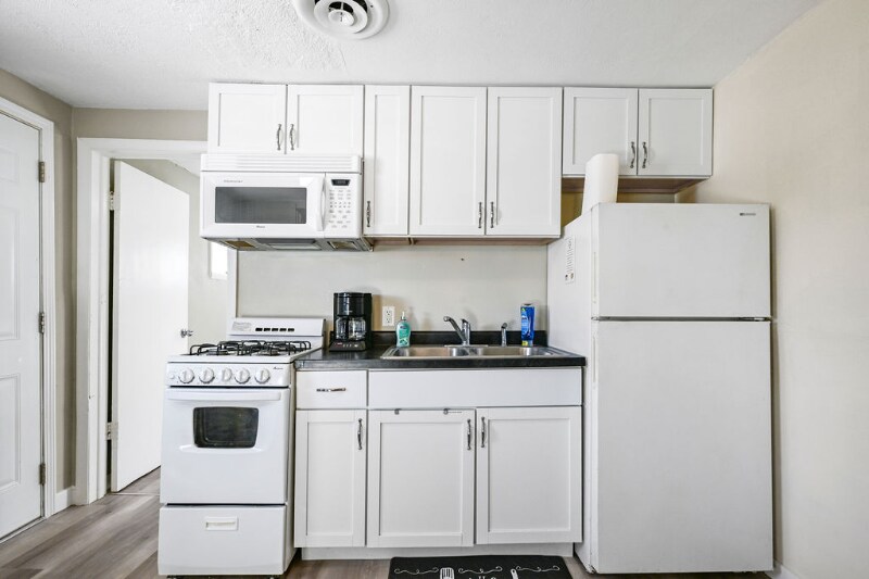 Building Photo - 815 N 29th Ave