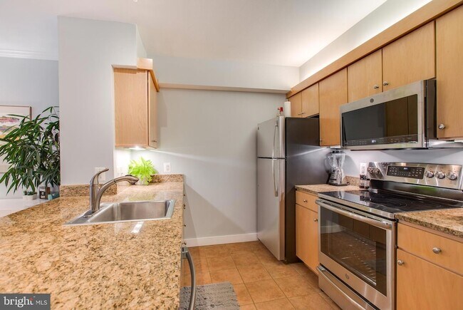 Building Photo - 631 D Street NW