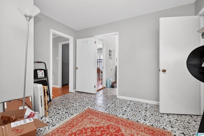 Building Photo - 1112 Blue Ridge Blvd