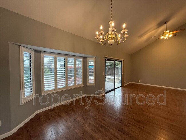 Building Photo - 428 Phoenix Ave