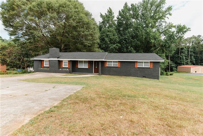 Building Photo - 6914 N Baggett Rd
