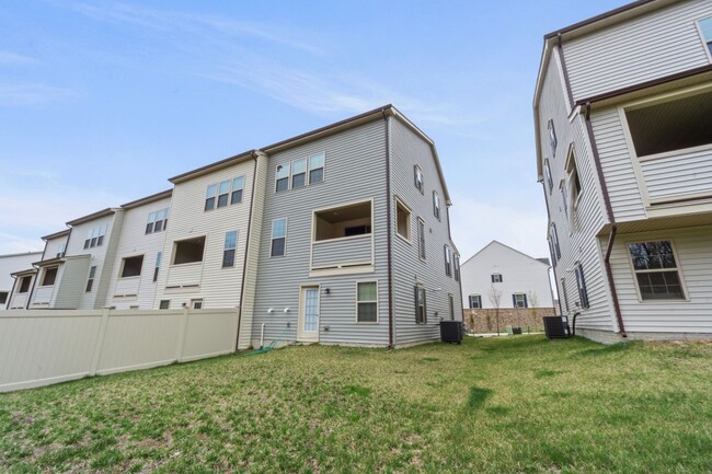 Building Photo - 7922 Brandy Sta Rd