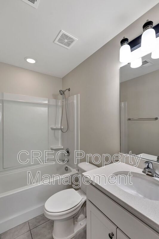 Building Photo - 7811 Park Gate Dr