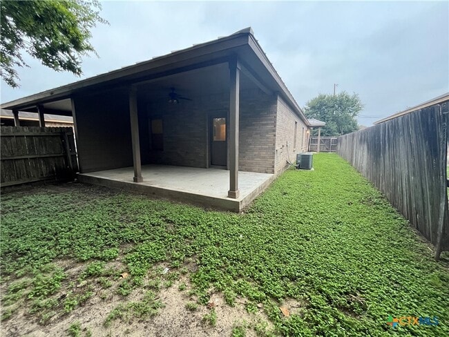 Building Photo - 268 Rosalie Dr