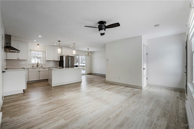 Building Photo - 57 Beechwood Rd