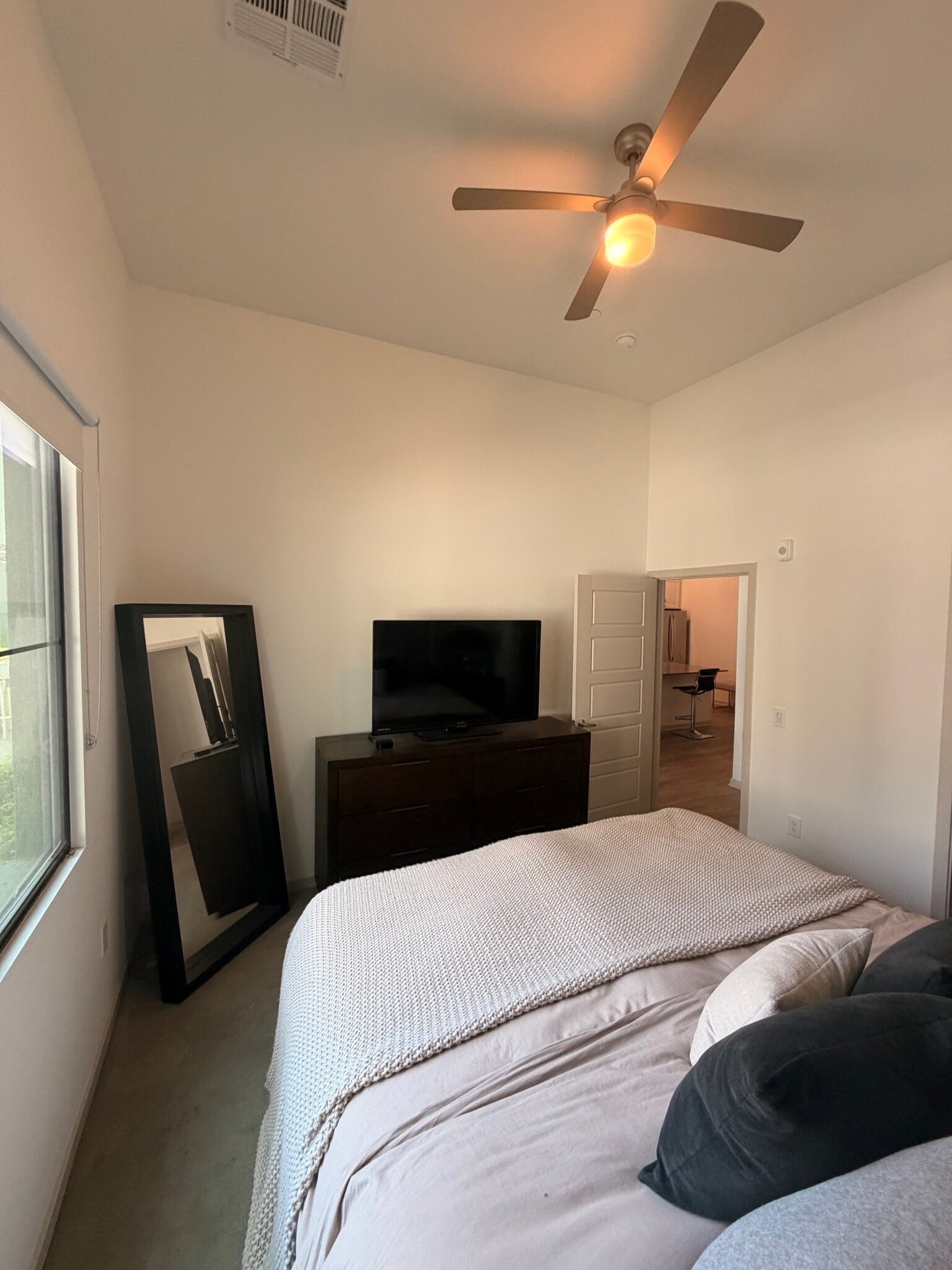 Building Photo - 8688 E Raintree Dr