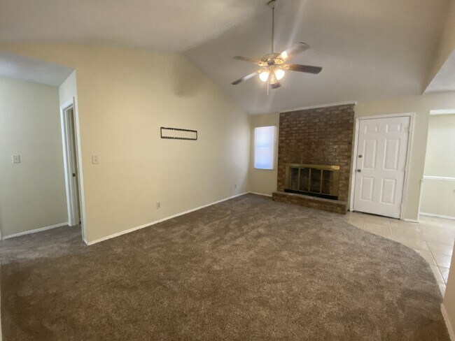 Building Photo - 4532 Hillside Dr