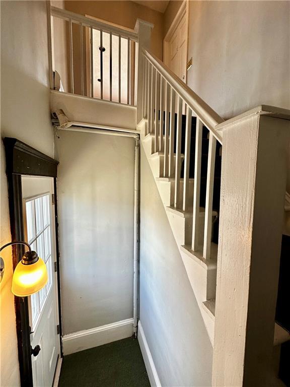 Building Photo - 834 Central Ave