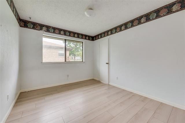 Building Photo - 2623 Fallcreek Dr