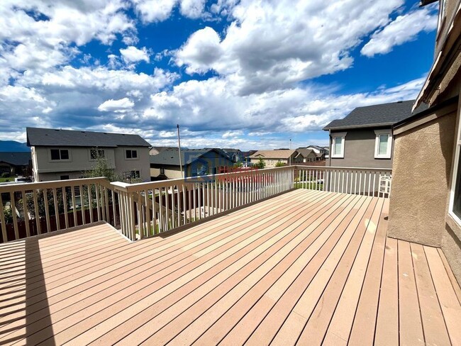 Building Photo - 10776 Forest Creek Dr