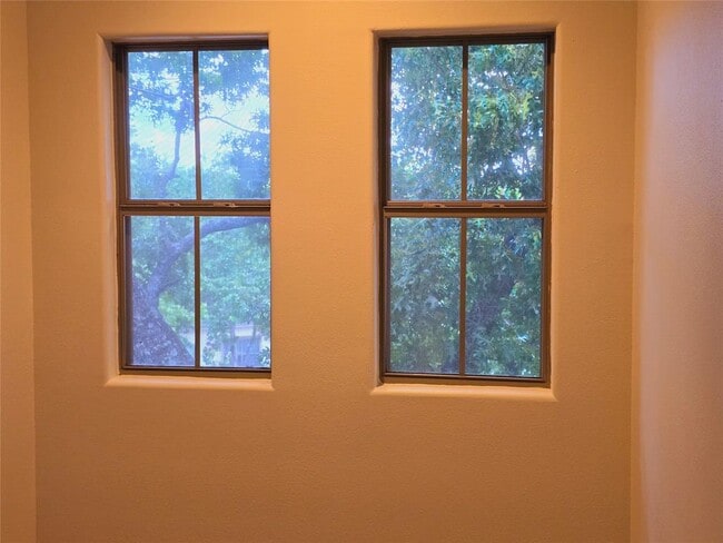 Building Photo - 10703 Misting Falls Trail