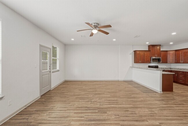 Building Photo - 630-634 Magnolia Bend