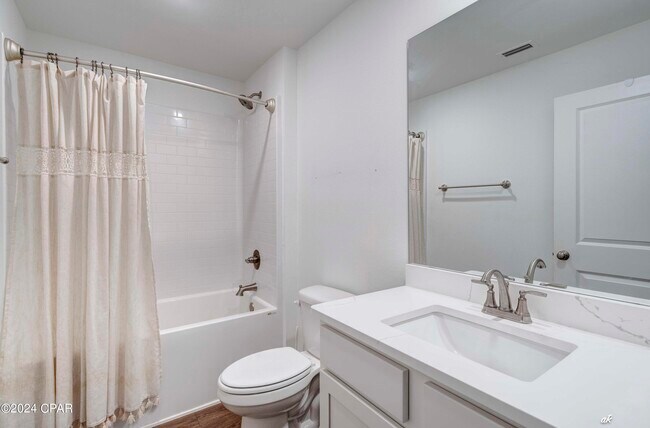 Building Photo - 295 Bayou Bend Ln