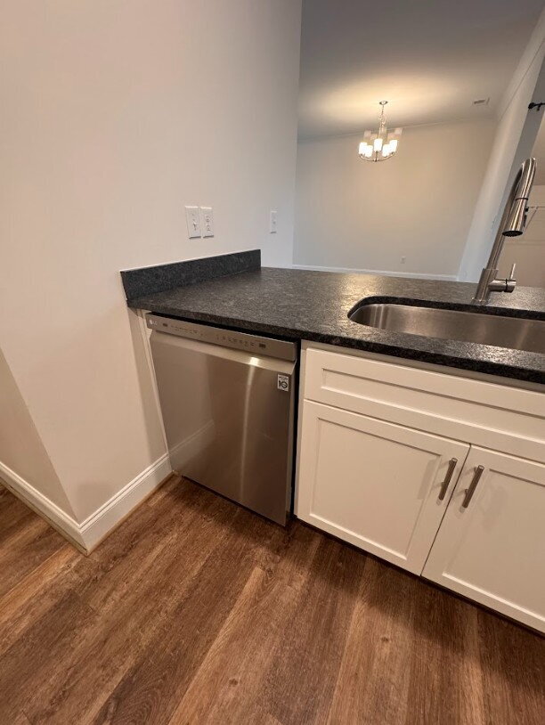 Building Photo - Inquire today on how to get FREE rent!